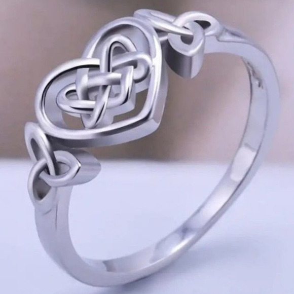 Sterling Silver Plated Celtic Knot Heart Ring - Size 6 - Picture 1 of 5